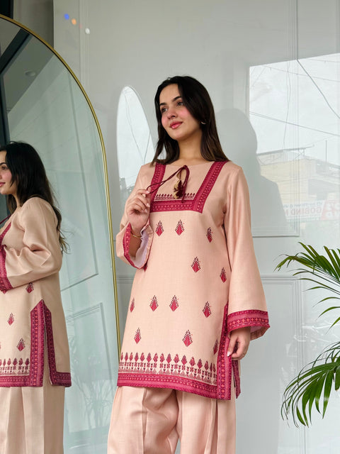 🌹 Bahaar-e-Rose – 2 Piece Kurti Set 💖