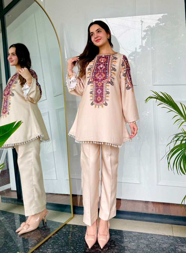 🌼 Mehr-e-Nazuk – 2 Piece Kurti Set 💫