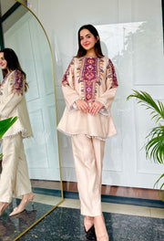 🌼 Mehr-e-Nazuk – 2 Piece Kurti Set 💫