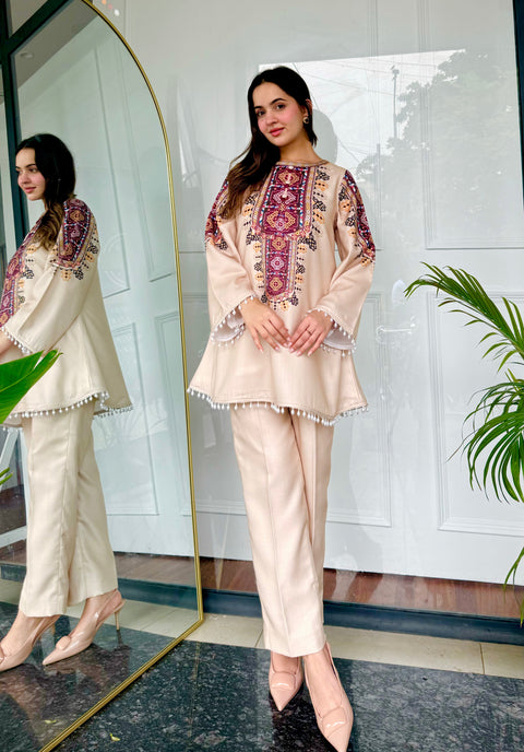 🌼 Mehr-e-Nazuk – 2 Piece Kurti Set 💫